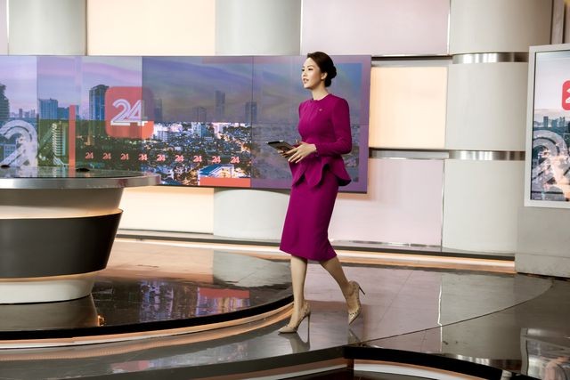 BTV Thuỵ Vân tiết lộ “luật ngầm bất thành văn” khi lên sóng VTV - 6 BTV Thuỵ Vân tiết lộ “luật ngầm bất thành văn” khi lên sóng VTV - 6