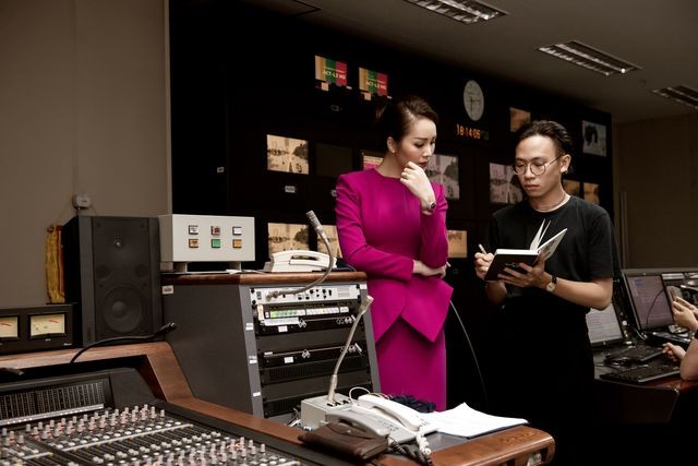 BTV Thuỵ Vân tiết lộ “luật ngầm bất thành văn” khi lên sóng VTV - 16 BTV Thuỵ Vân tiết lộ “luật ngầm bất thành văn” khi lên sóng VTV - 16