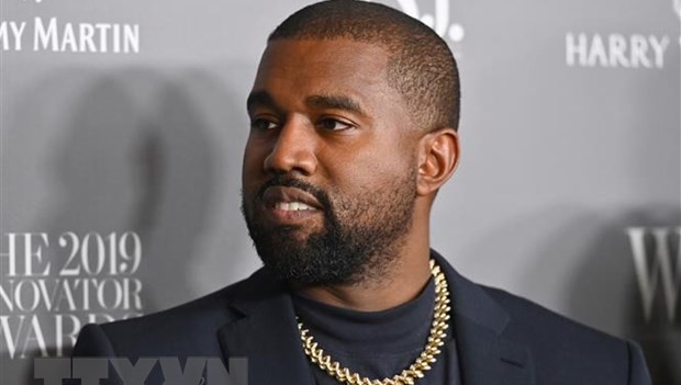 Siêu sao Kanye West tham dự một sự kiện ở New York, Mỹ. (Ảnh: AFP/TTXVN)