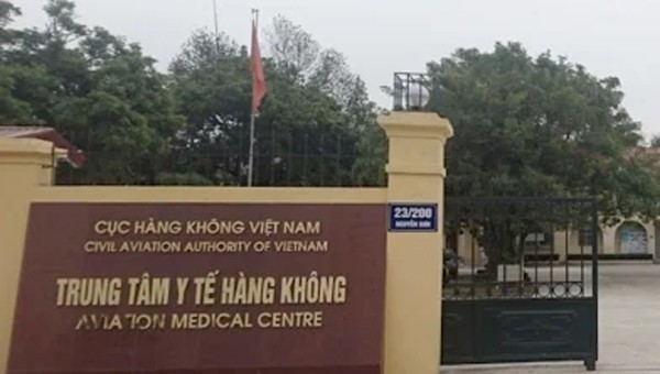 Vụ 'nhân bản' phiếu siêu âm tim cho hàng trăm phi công, tiếp viên: Kỷ luật khiển trách 1 bác sỹ