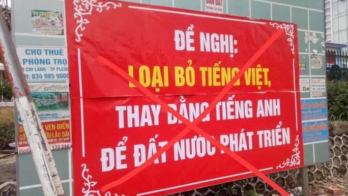 Băng rôn phản cảm của ông Bình. Ảnh NLĐ