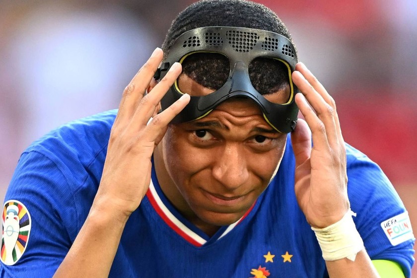 Mbappe, gương mặt gây thất vọng ở vòng bảng. Ảnh: Euro