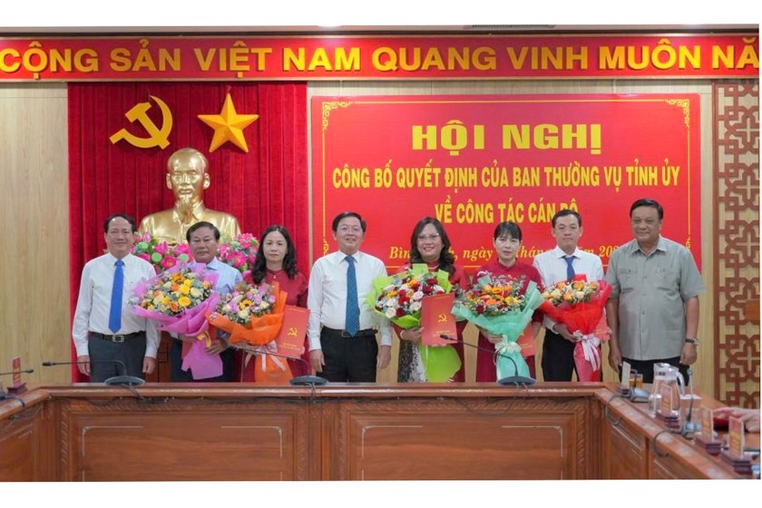 Ban Thường vụ Tỉnh ủy Bình Định điều động, luân chuyển 5 cán bộ (Ảnh: H.M).