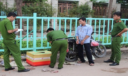 Phạm Ngọc Sơn tại hiện trường. (Ảnh: CT.)