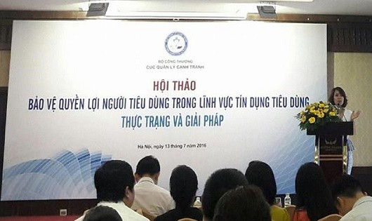 Bàn giải pháp bảo vệ quyền lợi người tiêu dùng trong lĩnh vực tín dụng