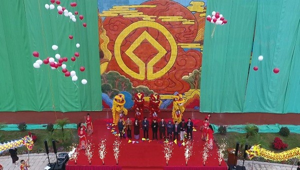 Lễ cắt băng khánh thành