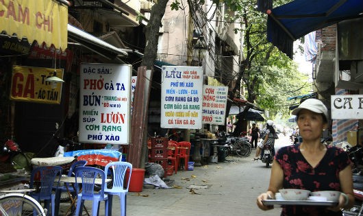 Ngõ Cấm Chỉ đầu đường Hàng Bông (Hà Nội) được cho là gắn với sự tích chúa Chổm