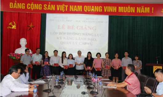 Lễ bế giảng lớp bồi dưỡng năng lực, kỹ năng lãnh đạo, quản lý cấp vụ