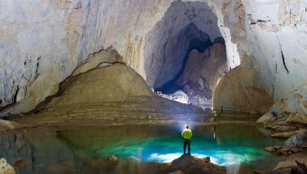 Bên trong hang Sơn Đoòng, Quảng Bình