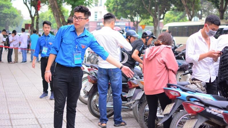 Lực lượng sinh viên tình nguyện sẽ hỗ trợ kịp thời cho các thí sinh