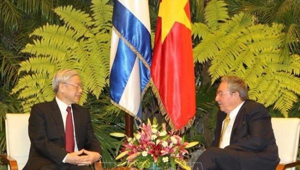 Đại tướng Raul Castro Ruz, Bí thư thứ nhất Ban chấp hành Trung ương Đảng Cộng sản Cuba hội đàm với Tổng Bí thư Nguyễn Phú Trọng trong chuyến thăm hữu nghị chính thức Cuba, ngày 9/4/2012.