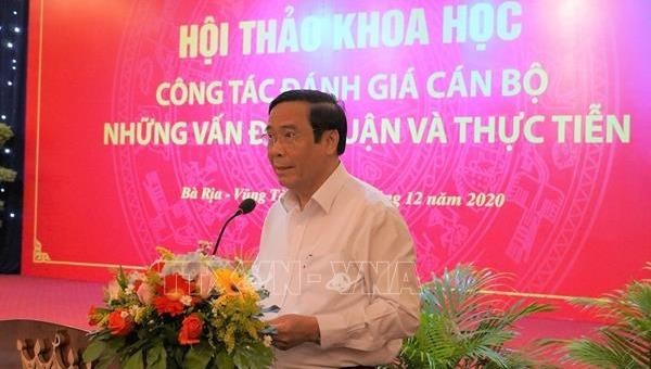 Đồng chí Nguyễn Thanh Bình, Ủy viên Ban chấp hành Trung ương Đảng, Phó Trưởng ban Thường trực Ban Tổ chức Trung ương phát biểu khai mạc Hội thảo. Ảnh: TTXVN.