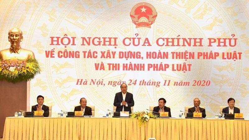 Hội nghị về công tác xây dựng, hoàn thiện pháp luật và thi hành pháp luật do Thủ tướng Chính phủ Nguyễn Xuân Phúc chủ trì diễn ra vào tháng 11/2020.