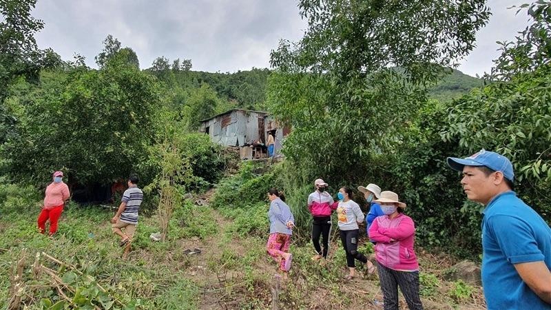 Hiện trường vụ phát hiện người đàn ông trong tư thế treo cổ. Ảnh minh họa.