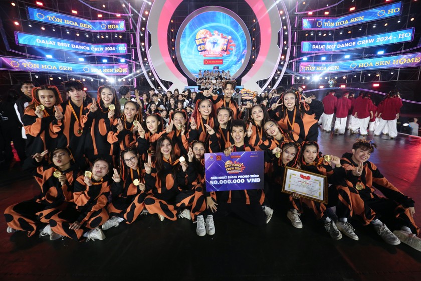 “Dalat Best Dance Crew - Hoa Sen Home International Cup” hứa hẹn mang tới một sân chơi bùng nổ đầy sức trẻ và đầy tính sáng tạo.