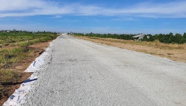 Tuyến cao tốc thứ hai về ĐBSCL vẫn đang trong quá trình thi công (Ảnh: Trung Chánh)