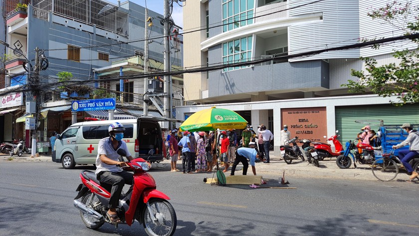 Bảo vệ Trung tâm Kiểm soát bệnh tật Tiền Giang nhảy lầu tự tử