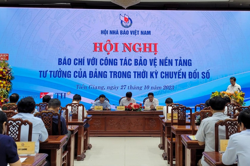 Báo chí có vai trò xung kích trong bảo vệ nền tảng tư tưởng của Đảng