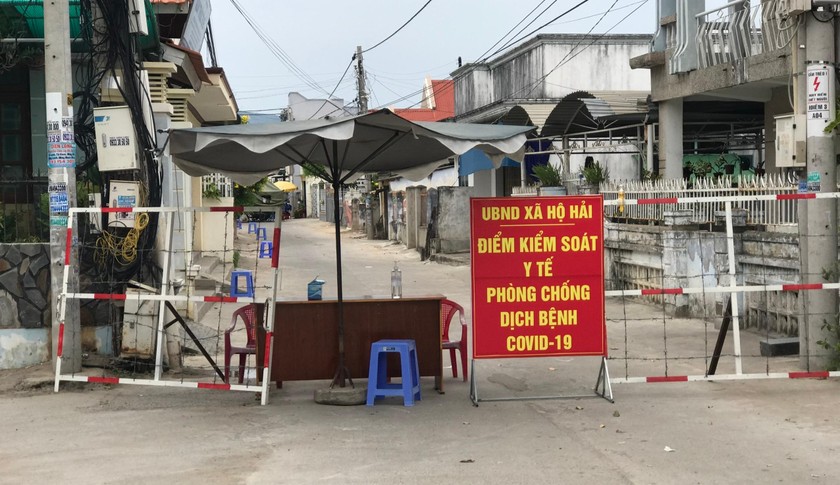 Một điểm kiểm soát y tế phòng, chống dịch COVID-19 ở Ninh Thuận. Ảnh: Nguyễn Vương.