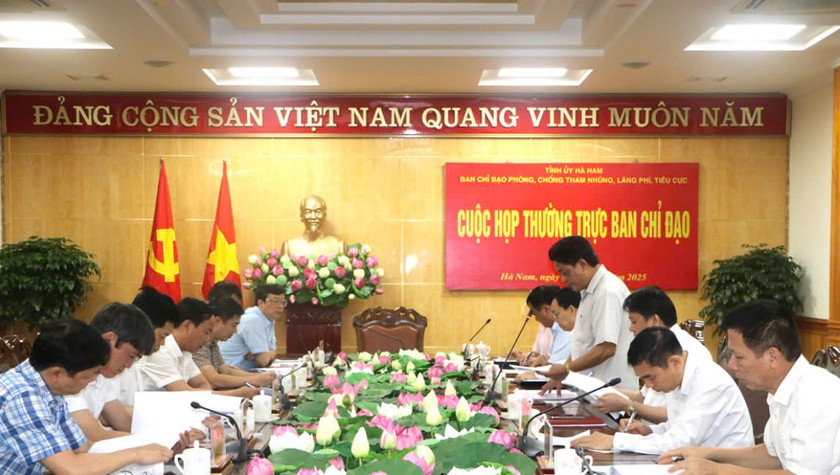 Quang cảnh cuộc họp Thường trực Ban Chỉ đạo.