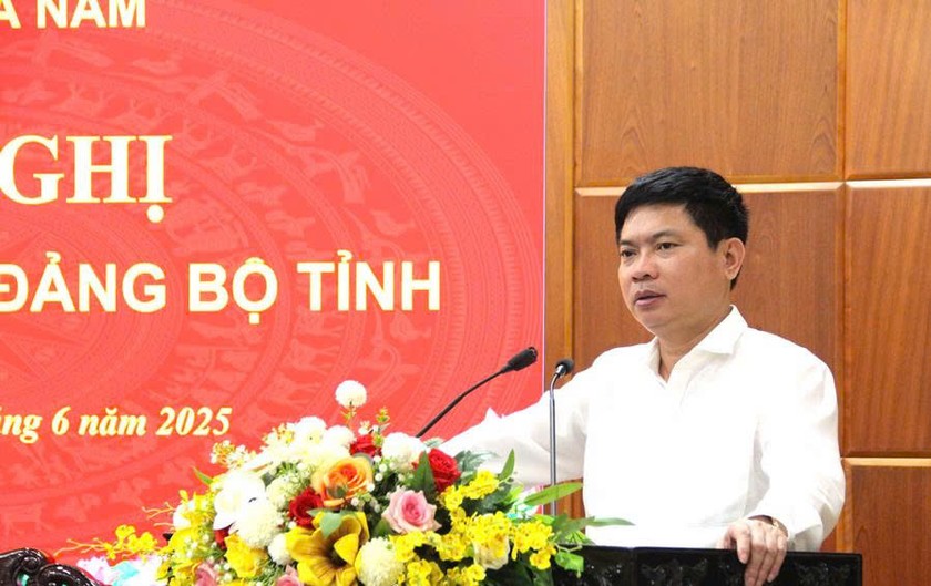 Bí thư Tỉnh ủy Trương Quốc Huy phát biểu tại hội nghị.