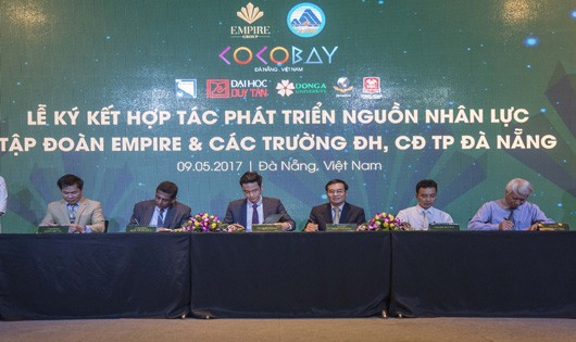 Lễ ký kết với các trường Đại học