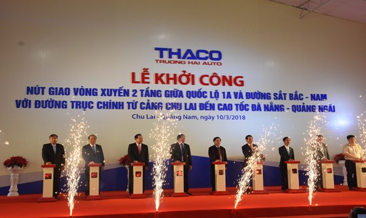 Nhấn nút khởi công dự án