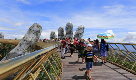 Cầu Vàng Sun World Ba Na Hills