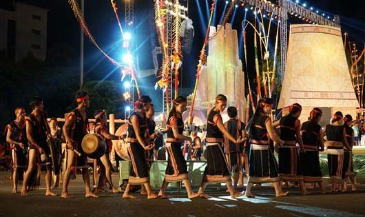 Lễ hội đường phố Festival văn hóa cồng chiêng Tây Nguyên