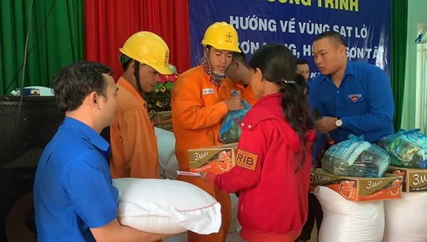 PC Quảng Ngãi chung tay hướng về đồng bào Miền Trung do thiên tai bão lũ năm 2020 