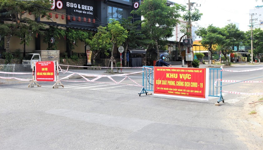 Một khu dân cư ở quận Sơn Trà (Đà Nẵng) vừa bị phong tỏa do có ca mắc COVID-19.