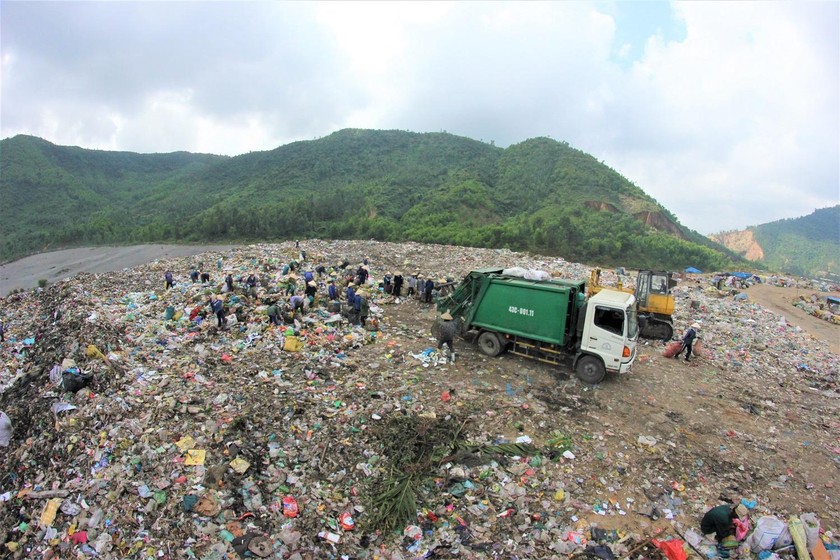 Bãi rác Khánh Sơn (quận Liên Chiểu, TP Đà Nẵng).