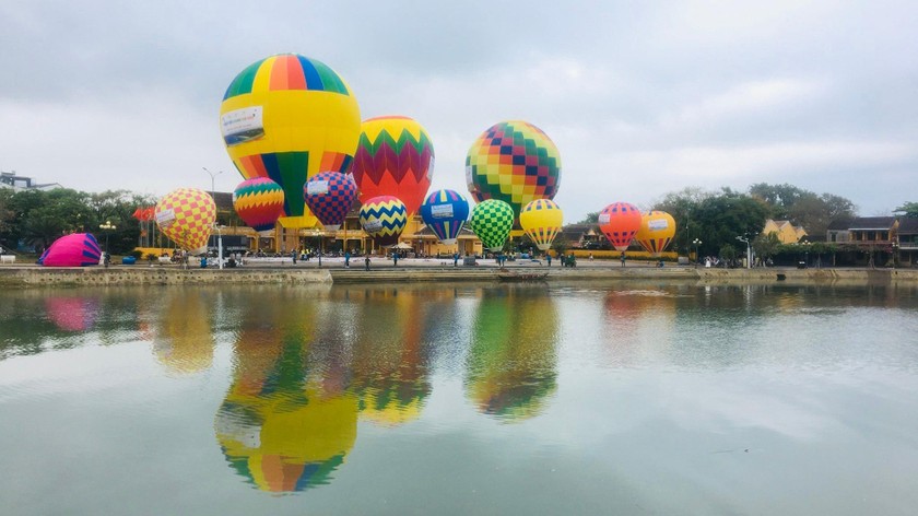 Ngày hội Khinh khí cầu lần đầu tiên tổ chức tại Hội An, diễn ra trong ngày 25 và sáng 26/3/2022.