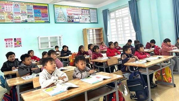 Sau buổi đối thoại với lãnh đạo thị xã Ba Đồn ngày 23/2, hầu hết các em học sinh ở điểm trường lẻ Tâm Mỹ đã lên điểm trường chính để học tập.