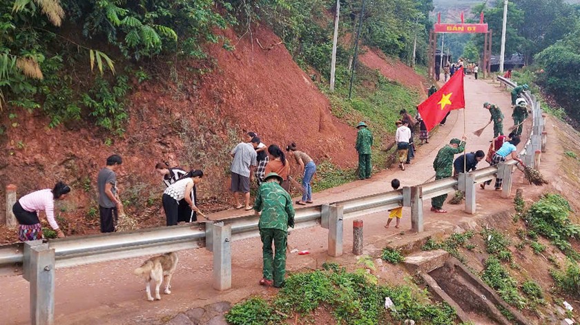 Chương trình “thứ Bảy về bản” góp phần đổi thay đổi diện mạo bản làng vùng biên Quảng Bình.