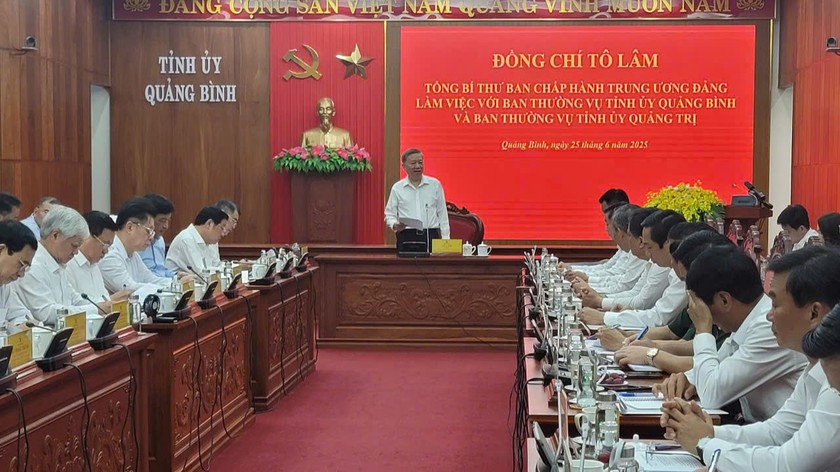 Tổng Bí thư Tô Lâm và Đoàn công tác Trung ương làm việc với Ban Thường vụ Tỉnh ủy Quảng Bình và Quảng Trị. 