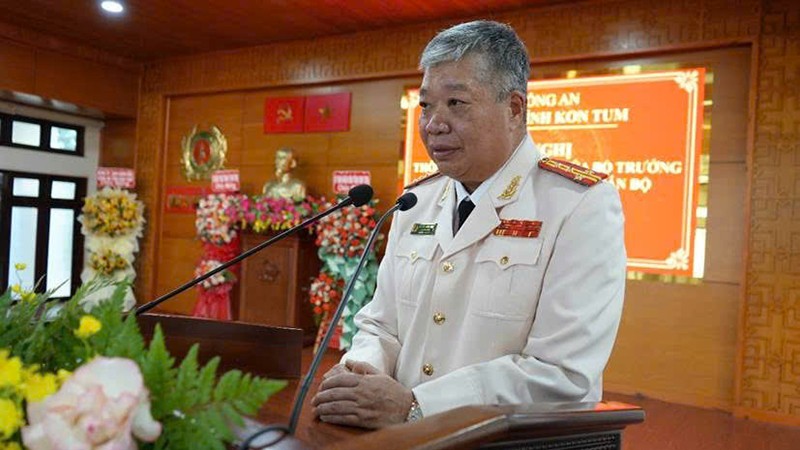 Đại tá Nguyễn Hồng Nhật phát biểu tại buổi công bố quyết định nghỉ hưu. (Ảnh Hồng Khanh)