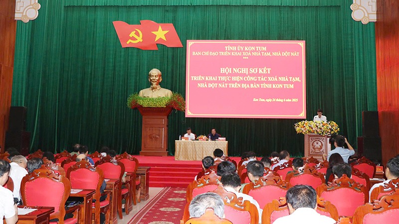 Quang cảnh hội nghị.