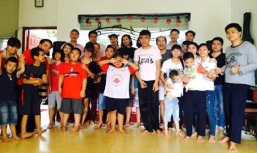 Buổi sinh hoạt tập thể của giáo viên và học sinh Sfora school cơ sở 1.