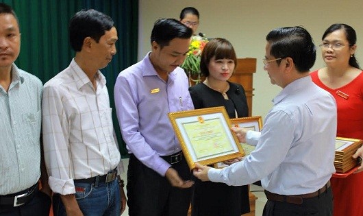 Báo PLVN được tặng bằng khen về công tác tuyên truyền bầu cử