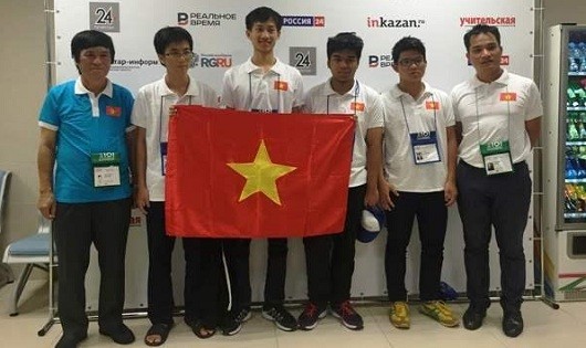 Việt Nam giành 2 Huy chương Vàng Olympic Tin học quốc tế