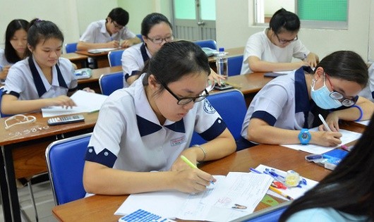 Cấm vận động học sinh bỏ thi vào lớp 10. (Ảnh minh họa)