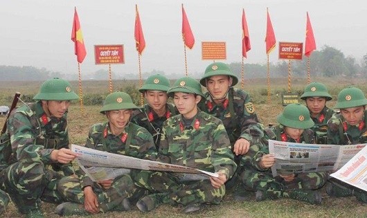 Phút giải lao trên thao trường của cán bộ, chiến sỹ Trung đoàn 148, Sư đoàn 316