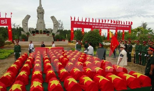 Cất bốc, quy tập gần 10.000 hài cốt liệt sĩ hy sinh trên chiến trường Lào, Campuchia