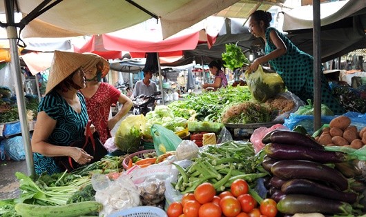 Giá thịt lợn, rau quả  lại “nhảy múa”