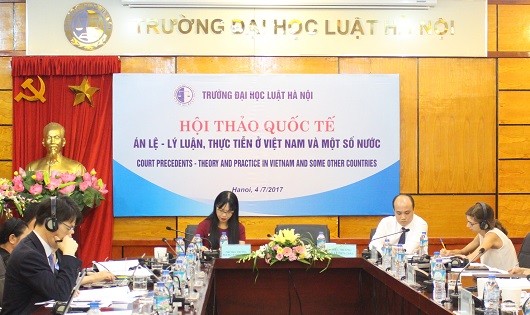 Toàn cảnh một hội thảo về án lệ.