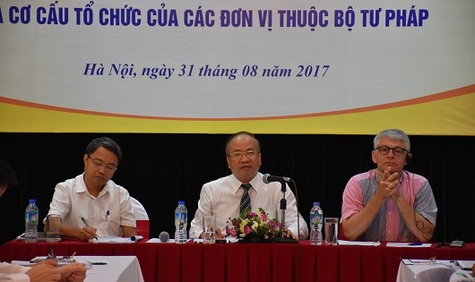 Thứ trưởng Phan Chí Hiếu phát biểu tại Hội thảo.