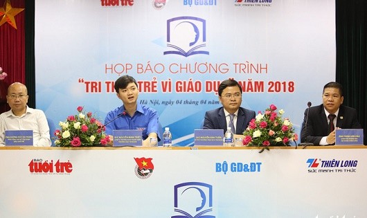 Họp báo phát động chương trình "Tri thức trẻ vì giáo dục" năm 2018 (Ảnh TTO)