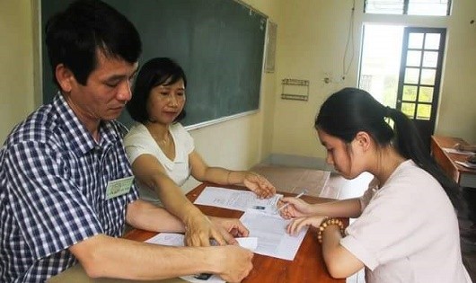 Nếu giám thị cẩn trọng, không khó để phát hiện tiêu cực thi cử. Ảnh minh họa.