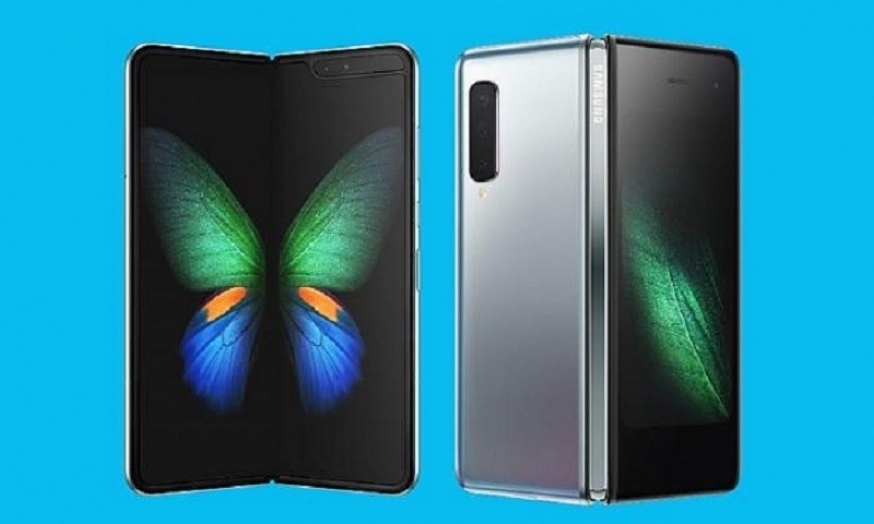 Galaxy Fold sẽ được cho ra mắt vào tháng 9 tới (Ảnh: CNN)